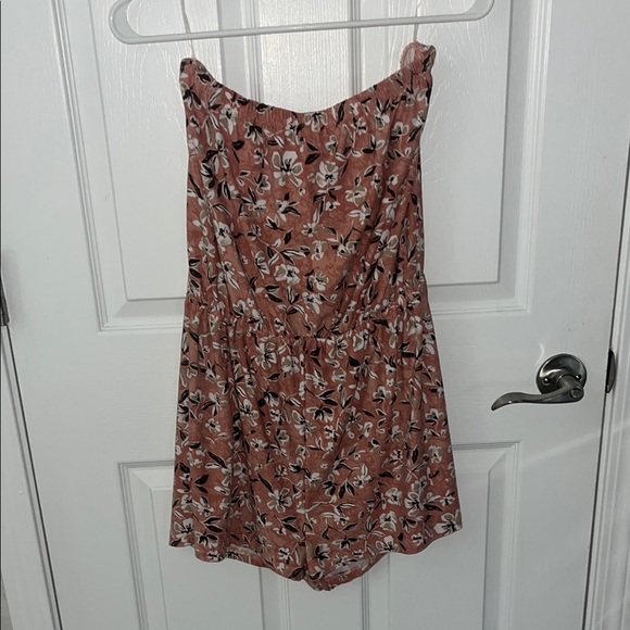 NWOT Ardene Floral Strapless Short Romper - Picture 2 of 5